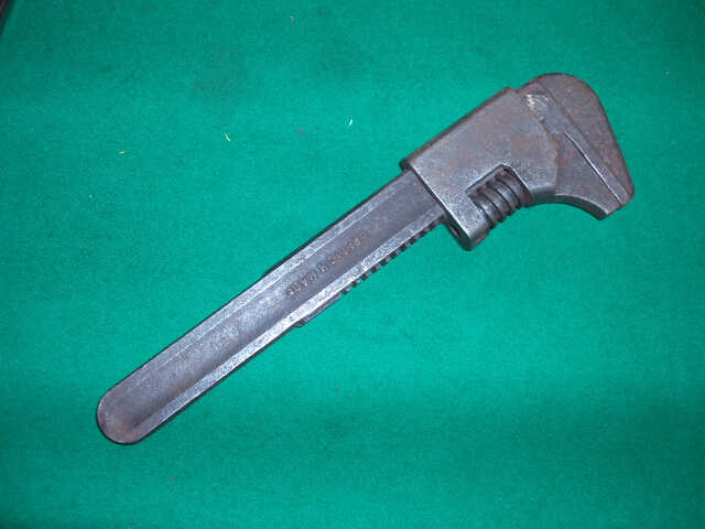 VINTAGE VAUXHALL 10 INCH ADJUSTABLE SPANNER VGC - Click Image to Close