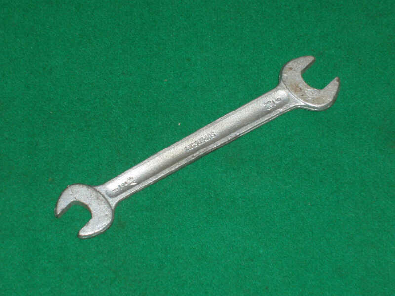 TRIUMPH TR TOOLKIT TW 1/2 X 9/16 AF SPANNER CAD PLATED - Click Image to Close