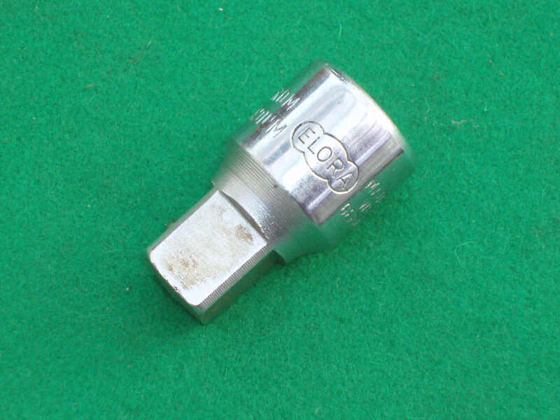 ELORA 3/8 TO 1/2 SQUARE DRIVE SOCKET ADAPTER NOS - Click Image to Close